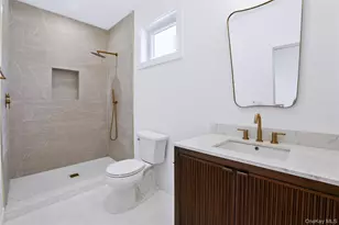 45 Glade Ln, Levittown, NY 11756 - Photo 14