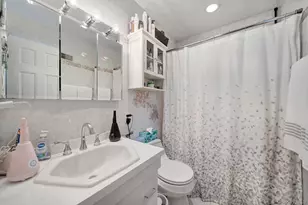 36 Combes Dr, Manhasset, NY 11030 - Photo 24