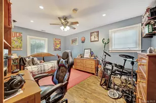 36 Combes Dr, Manhasset, NY 11030 - Photo 26