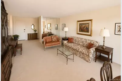 27010 Grand Central Parkway #7G, Floral Park, NY 11005 - Photo 2