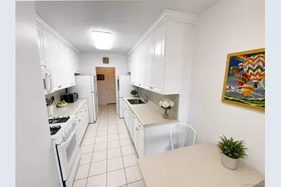 27010 Grand Central Parkway #7G, Floral Park, NY 11005 - Photo 8