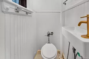 3236 Fish Ave, Bronx, NY 10469 - Photo 16