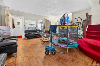 3236 Fish Avenue, Bronx, NY 10469 - Photo 18