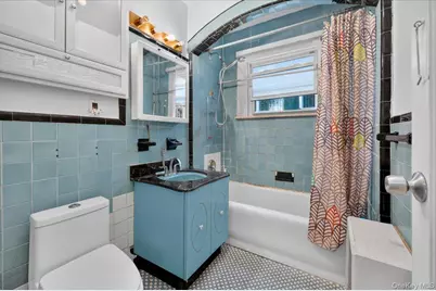 3236 Fish Avenue, Bronx, NY 10469 - Photo 24