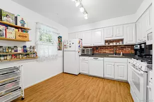74 Bon Aire Cir, Suffern, NY 10901 - Photo 12