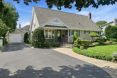 672 Westbury Avenue, Westbury, NY 11590 - Photo 2