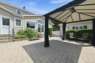 672 Westbury Ave, Westbury, NY 11590 - Photo 34