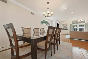 672 Westbury Ave, Westbury, NY 11590 - Photo 8