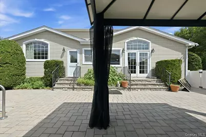 672 Westbury Avenue, Westbury, NY 11590 - Photo 36