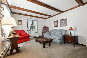 635 Whittier St, Westbury, NY 11590 - Photo 6