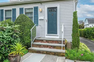 1 Raymond St, Glen Cove, NY 11542 - Photo 2