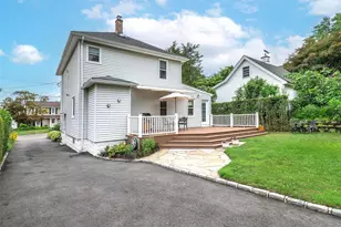 1 Raymond St, Glen Cove, NY 11542 - Photo 26