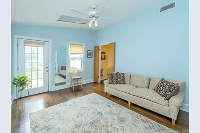 1 Raymond Street, Glen Cove, NY 11542 - Photo 16