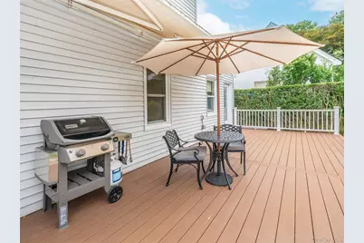 1 Raymond Street, Glen Cove, NY 11542 - Photo 28