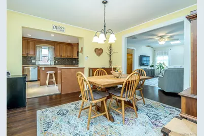 1 Raymond Street, Glen Cove, NY 11542 - Photo 10