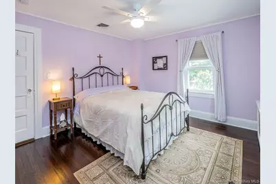 1 Raymond Street, Glen Cove, NY 11542 - Photo 20