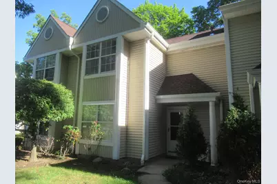 127 Creekside Circle, Spring Valley, NY 10977 - Photo 6