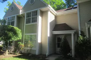 127 Creekside Cir, Spring Valley, NY 10977 - Photo 6