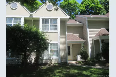 127 Creekside Circle, Spring Valley, NY 10977 - Photo 2