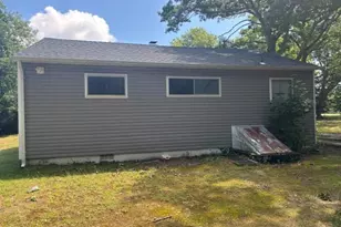 427 Doctors Path, Riverhead, NY 11901 - Photo 4