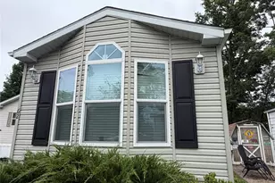 1782 South Rd, Wappingers Falls, NY 12590 - Photo 4