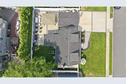 3956 Wicks Avenue, Seaford, NY 11783 - Photo 32