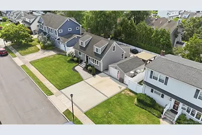 3956 Wicks Avenue, Seaford, NY 11783 - Photo 30