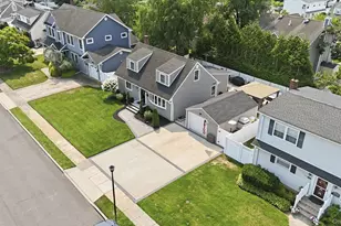 3956 Wicks Ave, Seaford, NY 11783 - Photo 30