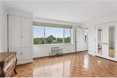 100 Hilton Avenue #907, Garden City, NY 11530 - Photo 12