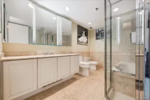 100 Hilton Ave, Garden City, NY 11530 - Photo 14