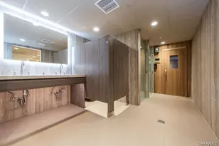 100 Hilton Ave, Garden City, NY 11530 - Photo 32
