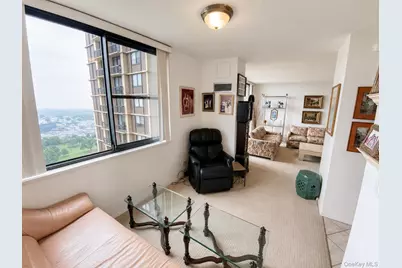 27110 Grand Central Parkway #24B, Floral Park, NY 11005 - Photo 6
