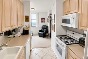27110 Grand Central Pkwy, Floral Park, NY 11005 - Photo 8