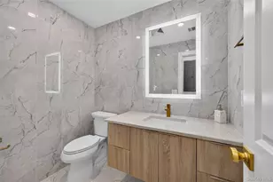 66 Chestnut Hill, Roslyn, NY 11576 - Photo 18