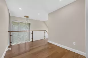 66 Chestnut Hill, Roslyn, NY 11576 - Photo 26