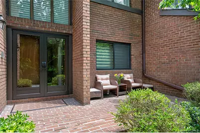 66 Chestnut Hill, Roslyn, NY 11576 - Photo 4