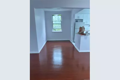 101 Carpenter Avenue #E12, Mount Kisco, NY 10549 - Photo 2