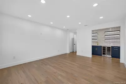 238 N Oak Street, Massapequa, NY 11758 - Photo 36
