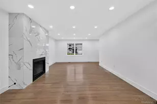 238 N Oak St, Massapequa, NY 11758 - Photo 14