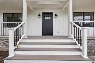 238 N Oak St, Massapequa, NY 11758 - Photo 8