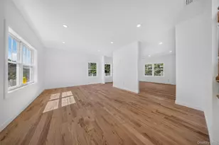 139 Miller Ave, Amityville, NY 11701 - Photo 8