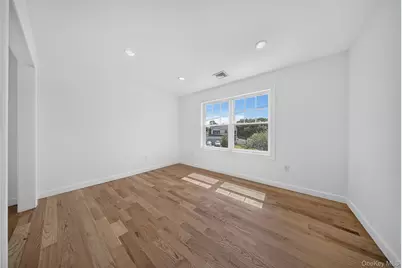 139 Miller Avenue, Amityville, NY 11701 - Photo 18