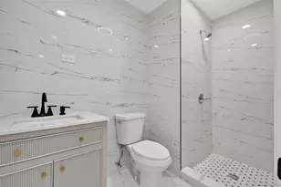 139 Miller Ave, Amityville, NY 11701 - Photo 20