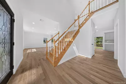 139 Miller Avenue, Amityville, NY 11701 - Photo 4