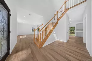 139 Miller Ave, Amityville, NY 11701 - Photo 4