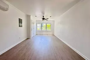 42-05 249th St, Little Neck, NY 11363 - Photo 12