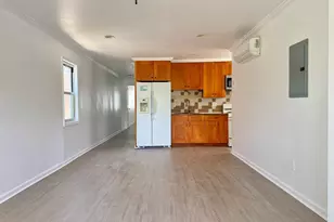 42-05 249th St, Little Neck, NY 11363 - Photo 14