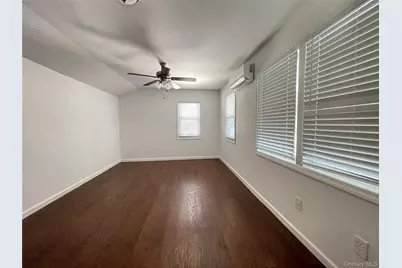 42-05 249th Street, Little Neck, NY 11363 - Photo 6