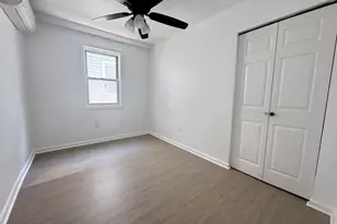 42-05 249th St, Little Neck, NY 11363 - Photo 16