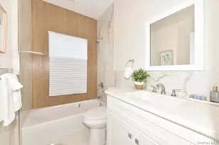 44 Bell St, Valley Stream, NY 11580 - Photo 12